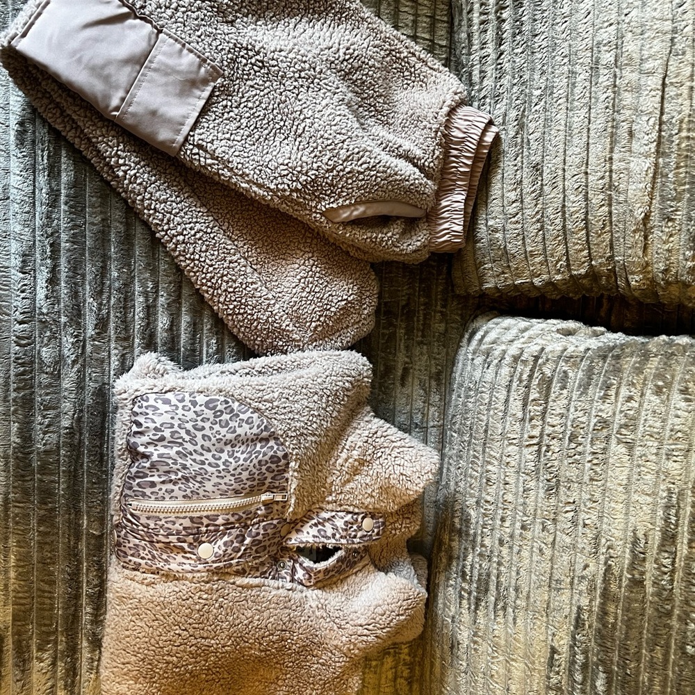 Hippie Rose Tan Sherpa Jacket with Leopard Print